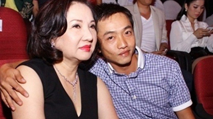 Là những người nắm giữ phần lớn cổ phiếu QCG, gia đình nhà Quốc Cường chịu thiệt hại lớn nhất từ việc giá cổ phiếu giảm.