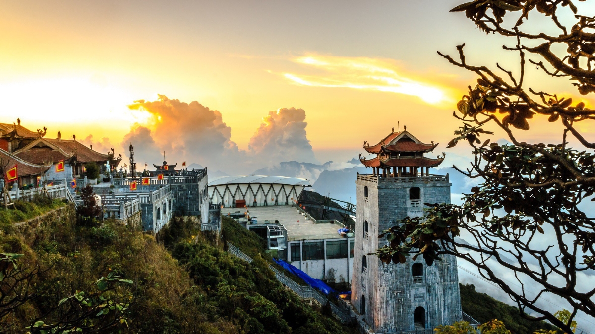 Quần thể kiến trúc, văn hóa, tâm linh Sun World Fansipan Legend đã “đánh thức” ngành du lịch tại Sapa, Lào Cai.