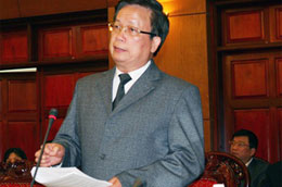 Bộ trưởng Nguyễn Hồng Quân trả lời chất vấn.
