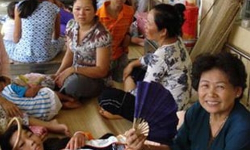 Có cấm công chức ngành y chữa bệnh tư?