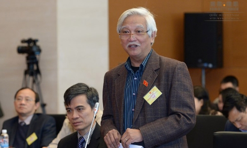 “Chủ tịch Trung Quốc phát biểu, đại biểu vỗ tay trong tâm thế nào?”