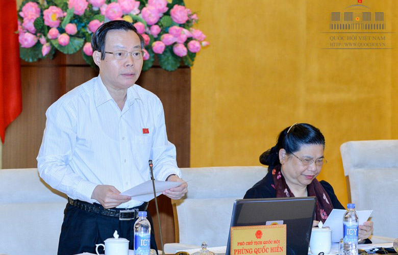 Phó chủ tịch Quốc hội Phùng Quốc Hiển nói hiện nay có sự chồng chéo trong quản lý, nhất là với các khoản vay nước ngoài trong đó có ODA.