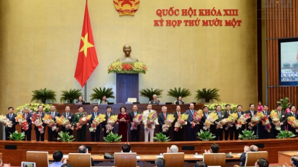 “Cờ” đến tay sớm: Mừng hay lo?