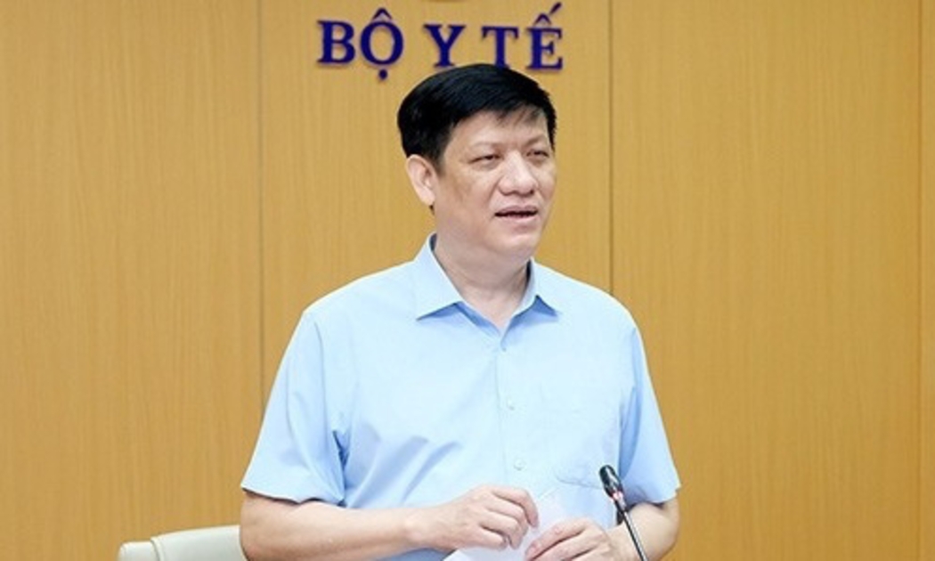 Quyền Bộ trưởng Bộ Y tế Nguyễn Thanh Long chỉ đạo các nội dung về công tác phòng chống dịch Covid-19 tại hội nghị giao ban. Ảnh - Bộ Y tế. 