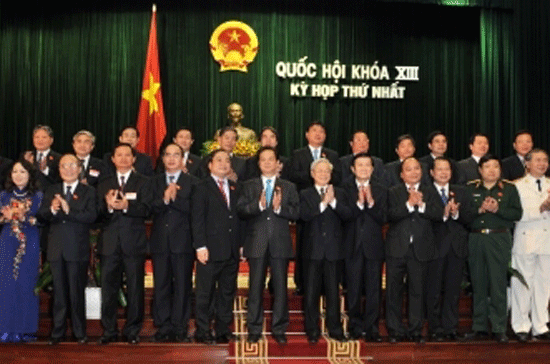 Các thành viên Chính phủ nhiệm kỳ 13 ra mắt Quốc hội.
