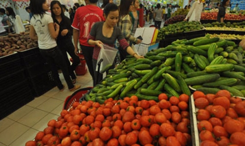 Nhiều mặt hàng thiết yếu ổn định giá