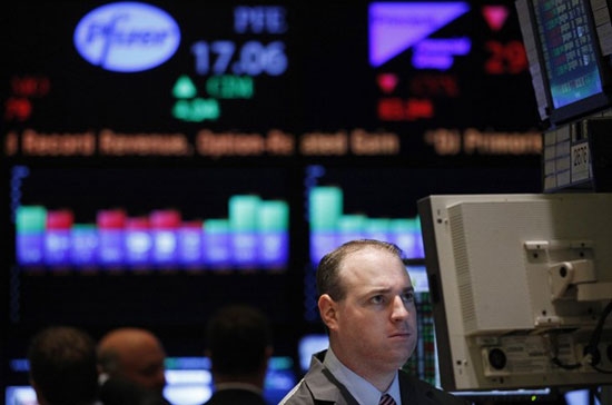 Nhà đầu tư tin rằng, FED đang để ngỏ cánh cửa hành động cứu nền kinh tế Mỹ - Ảnh: Reuters.