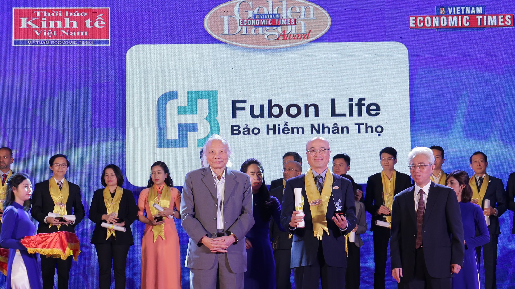 Liên tiếp 6 năm được vinh dự nhận danh hiệu Rồng Vàng chính là minh chứng cho niềm tin và ủng hộ của cộng đồng đối với chiến lược phát triển bền vững của Fubon Life Việt Nam.