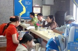 Giao dịch tại chi nhánh của Sacombank.