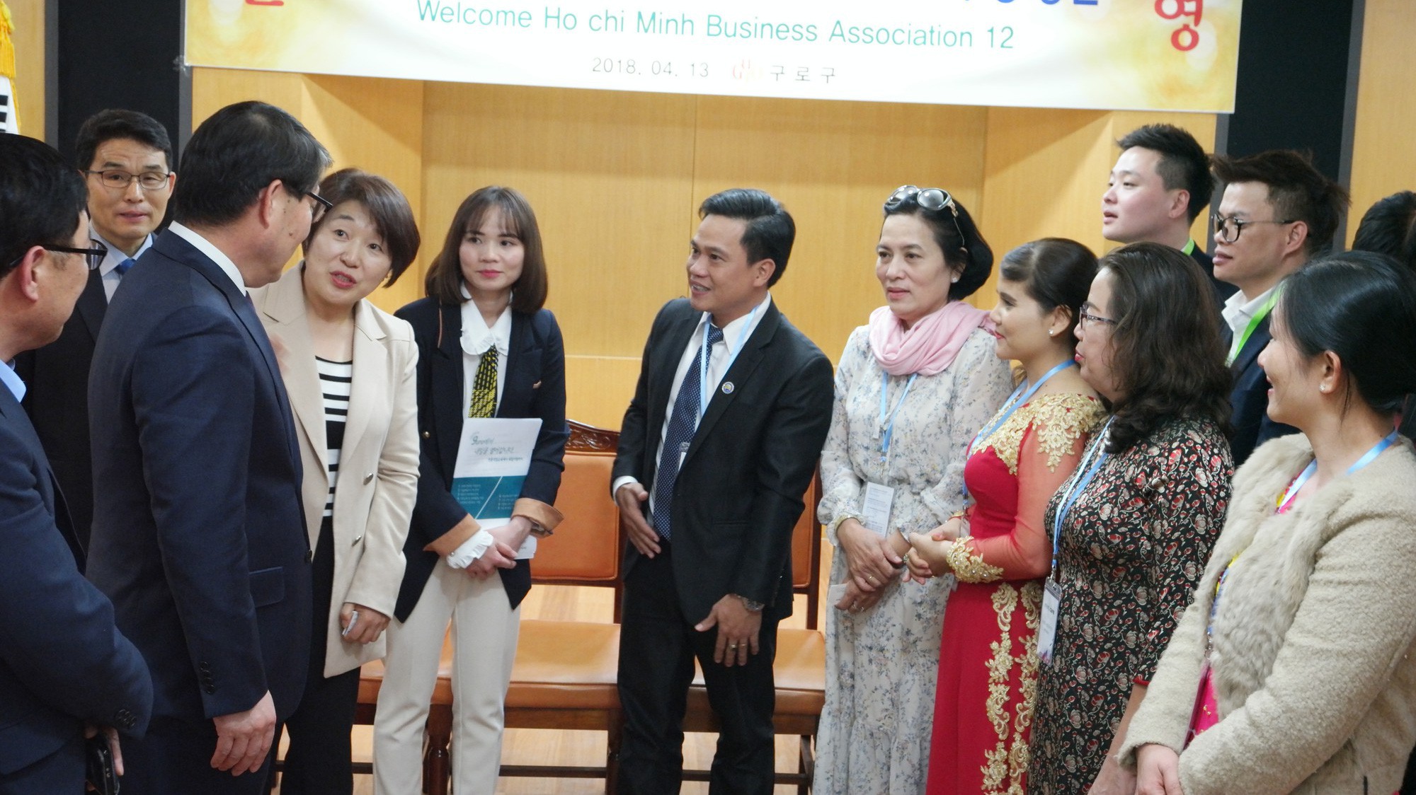 Doanh nghiệp Việt Nam tìm đường làm ăn với doanh nghiệp Hàn Quốc.