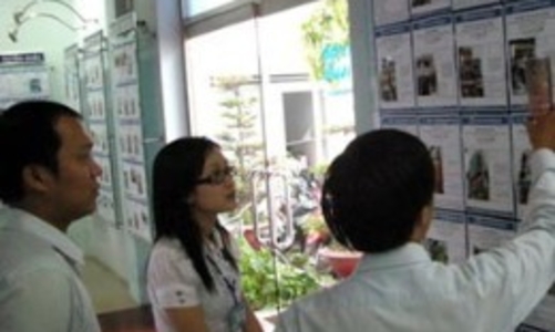 Tp.HCM tính “siết” quản lý các sàn giao dịch bất động sản