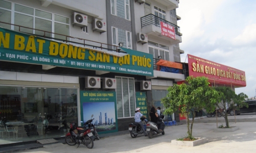 Nhà đất ế, sàn giao dịch bất động sản đóng cửa hàng loạt