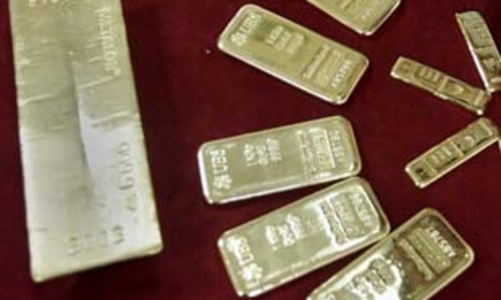 Giá vàng, giá dầu cùng đuối sức, USD hồi phục