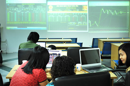 Thủ tướng Chính phủ yêu cầu không được tổ chức và thực hiện việc kinh doanh vàng trên tài khoản ở trong nước dưới mọi hình thức.