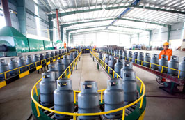 Chỉ trong tháng 3, giá bán lẻ gas đã được điều chỉnh tăng tới hai lần.