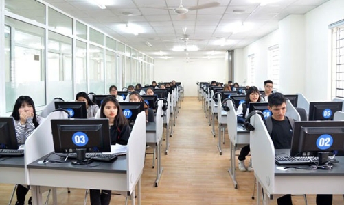 Thêm 9 trường đại học phải dừng cấp chứng chỉ ngoại ngữ, tin học