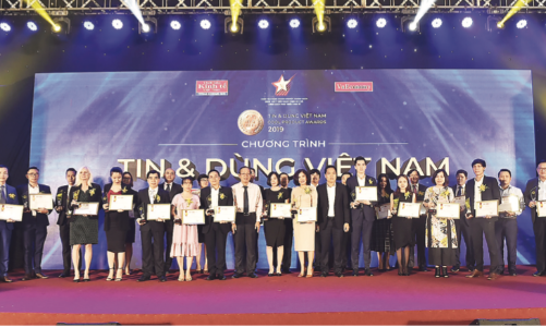 Tin Dùng Việt Nam 2020: Lửa thử vàng, thách thức tạo sức bật