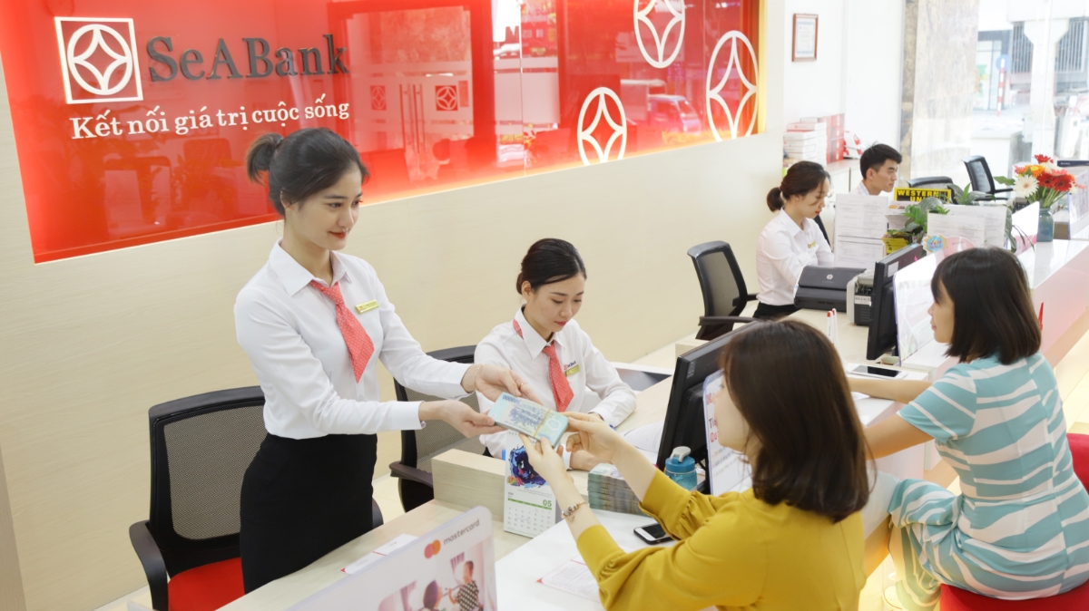 SeABank còn là ngân hàng thứ 5 tại Việt Nam hoàn thành cả 3 trụ cột Basel II trước thời hạn, được Moody's giữ nguyên xếp hạng tín nhiệm B1 năm 2020.
