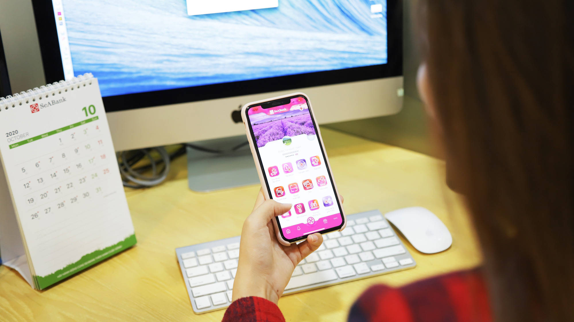 Trợ lý SeAMobile sẽ luôn theo sát và nhắc nhở, giúp chị em tự tin quản lý và làm chủ cuộc sống hơn.