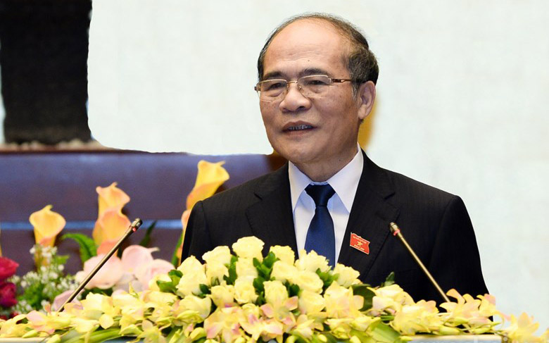 Phát biểu khai mạc kỳ họp, Chủ tịch Quốc hội Nguyễn Sinh Hùng nêu rõ, tại kỳ họp này Quốc hội sẽ xem xét bầu, miễn nhiệm một số nhân sự cấp cao của Đảng và Nhà nước