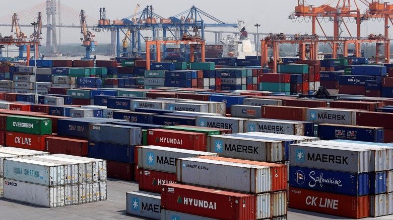 Nền kinh tế Việt Nam vẫn tăng trưởng mạnh nhờ cầu nội địa tiếp tục gia tăng và dòng vốn đầu tư trực tiếp nước ngoài được duy trì.