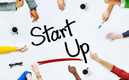 2016 được xem là năm có nhiều chính sách và quyết sách liên quan đến lĩnh vực công nghệ thông tin nhằm để "khơi dòng" cho doanh nghiệp khởi nghiệp (start-up) phát triển.