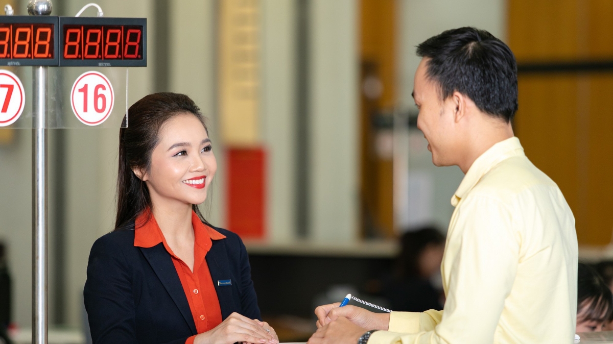 Sacombank đang áp dụng kỹ thuật hiện đại nhằm giảm thời gian cho vay và thúc đẩy phổ cập kiến thức tài chính - ngân hàng đến cộng đồng.