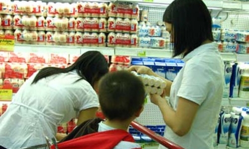 Siết chặt quản lý giá sữa