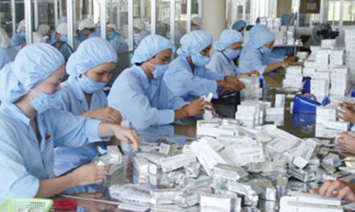 Sản xuất thuốc trong nước đáp ứng gần 50% nhu cầu