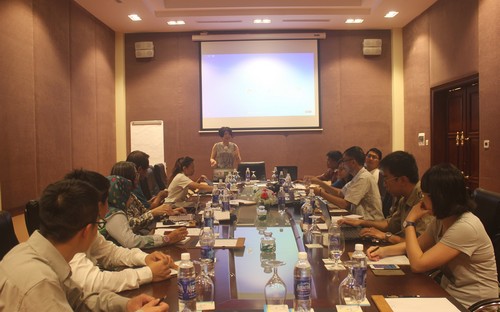 Tiến sĩ Kanako Tomisawa, Phó chủ tịch Tiểu ban Quản lý loài thuộc Hiệp hội Vườn thú Đông Nam Á (SEAZA) phát biểu trước khi hội thảo bắt đầu.