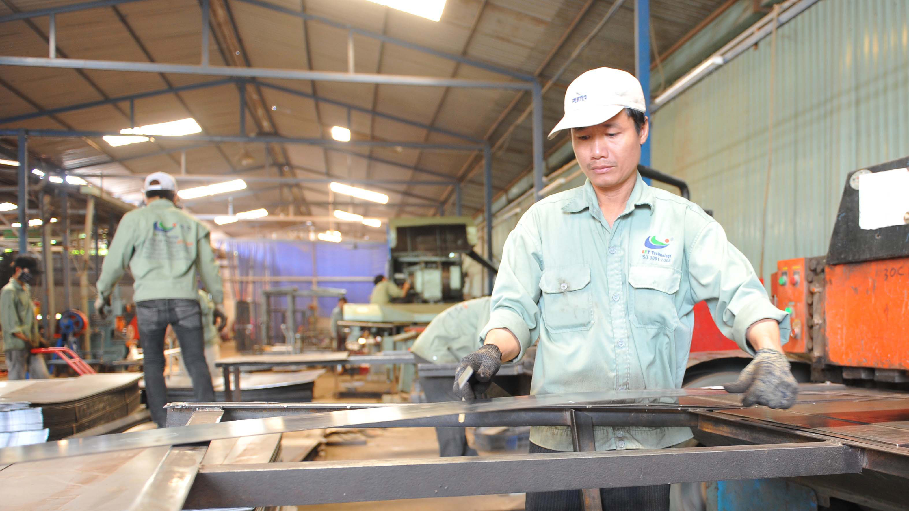 Trong quá trình triển khai thu thập thông tin, có nhiều doanh nghiệp không sẵn sàng hợp tác để cung cấp thông tin,