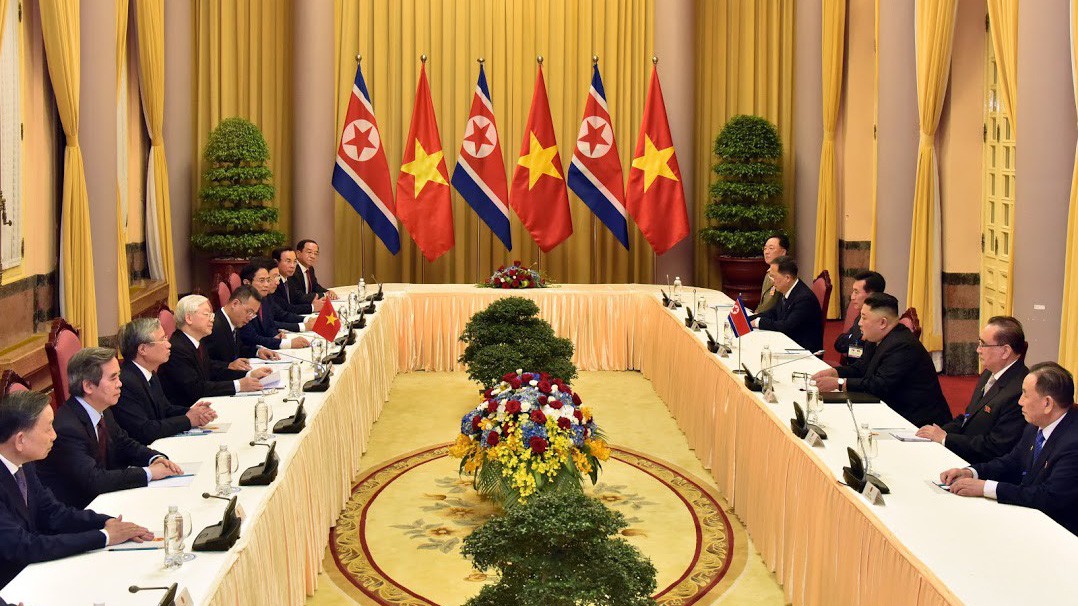 Tổng Bí thư, Chủ tịch nước Nguyễn Phú Trọng hội đàm với Chủ tịch Triều Tiên Kim Jong-un. - Ảnh: Quang Phúc.
