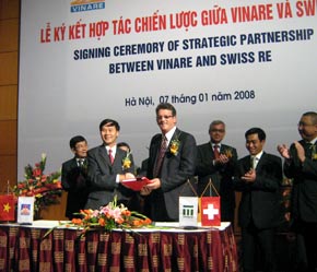 Lễ ký kết thỏa thuận giữa hai bên.