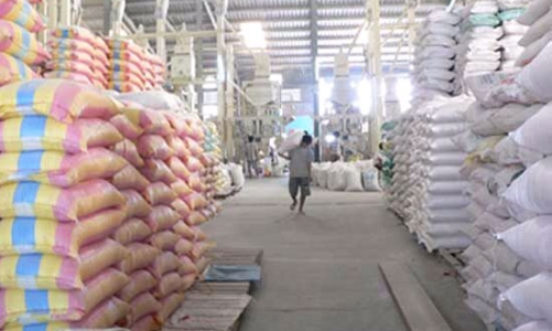 Bán gạo sớm, thiệt 420 triệu USD