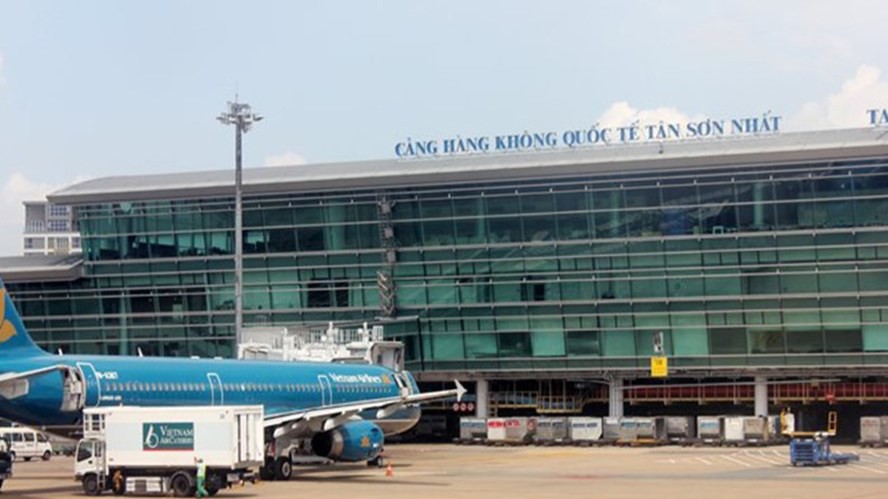Cảng hàng không quốc tế Tân Sơn Nhất.