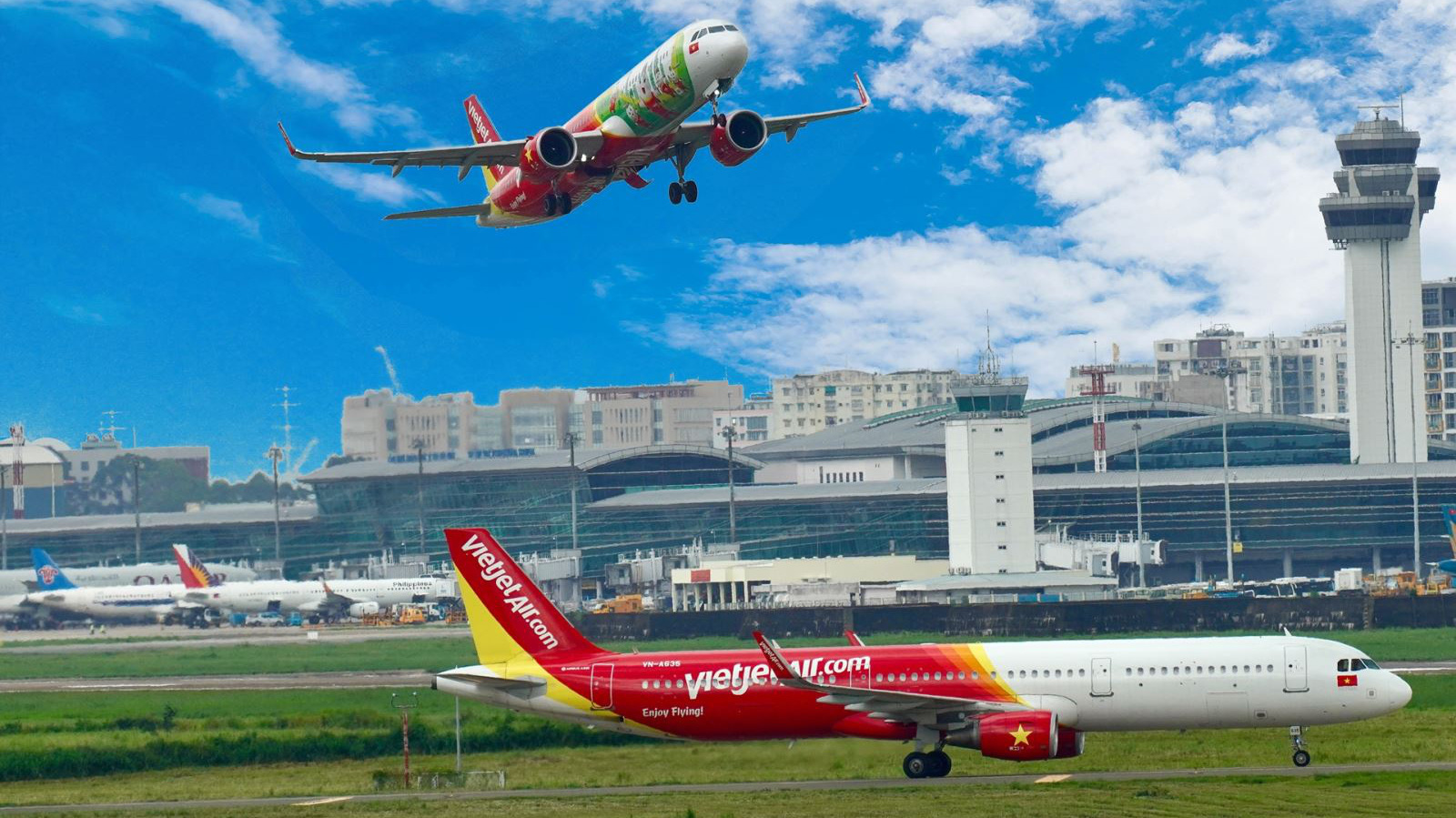 Vietjet là thành viên chính thức của Hiệp hội Vận tải Hàng không Quốc tế (IATA) và sở hữu chứng nhận An toàn Khai thác IOSA. 