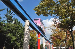 Một loại tàu điện trên cao một ray - Ảnh minh họa.