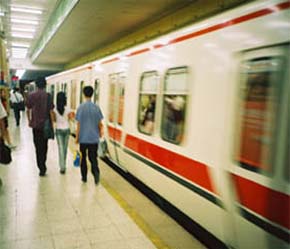 Hệ thống tàu điện ngầm sẽ giảm sự phụ thuộc vào các phương tiện giao thông khác cũng như nâng cao được chất lượng môi trường đô thị.