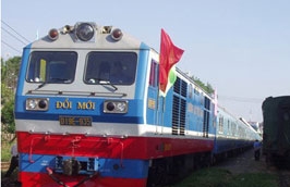 Tàu SE7 và SE8 chạy từ Tp.HCM ra Hà Nội mất 33 giờ.
