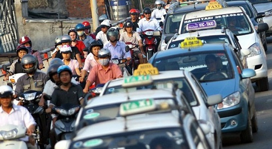 Theo quy định trong dự thảo sửa đổi, bổ sung Nghị định số 37/2006/NĐ-CP, “tổng thời gian thực hiện chương trình khuyến mại, giảm giá đối với một loại nhãn hiệu hàng hoá, dịch vụ không được quá 90 ngày trong một năm; một chương trình khuyến mại, giảm giá không được vượt quá 45 ngày”.