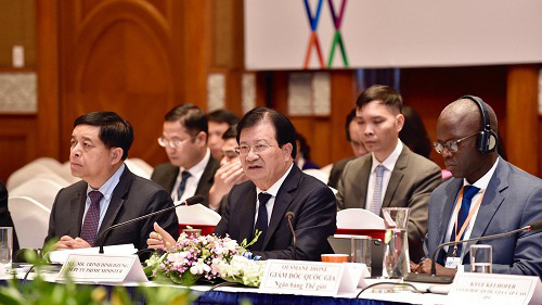 Phó thủ tướng Trịnh Đình Dũng phát biểu tại Diễn đàn - Ảnh: VGP 