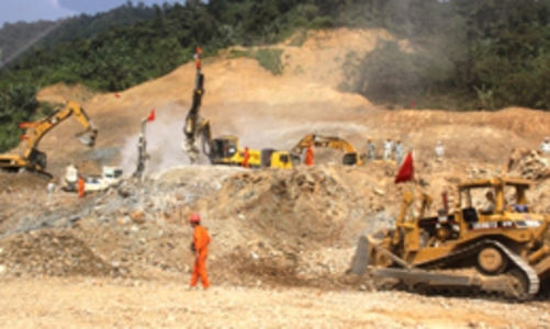 Khởi công Thủy điện Lai Châu