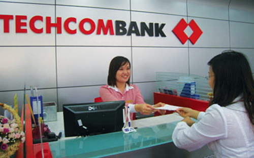  Vietnam Airlines Techcombank Visa không chỉ cung cấp cho chủ thẻ những 
giải pháp chi tiêu an toàn và thuận tiện mà còn mang đến những ưu đãi 
đặc biệt mà chủ thẻ nhận được từ hãng Hàng không quốc gia Vietnam 
Airlines và Techcombank. 