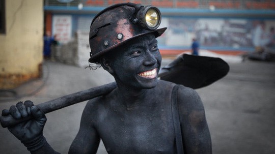 TKV cắt giảm gần 3.000 lao động, dự kiến lãi 2.000 tỷ nửa đầu năm 2018.