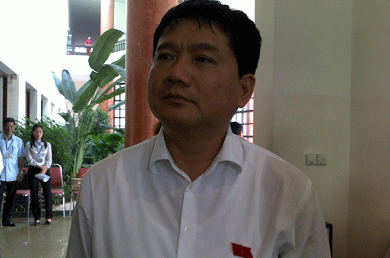 Bộ trưởng Bộ Giao thông Vận tải Đinh La Thăng đứng đầu danh sách được chọn để trả lời chất vấn trước Quốc hội - Ảnh: Hải Hà.