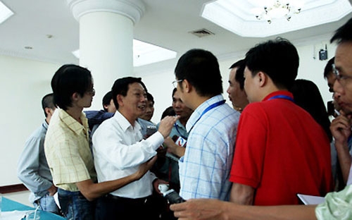 Ông Thảo yêu cầu Sở Thông tin và Truyền thông hoàn thiện, trình 
UBND thành phố ban hành quy định về phát ngôn và cung cấp thông tin cho 
báo chí.