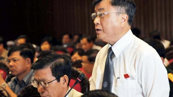 Luật sư là nghề “tay phải” hay “tay trái”?