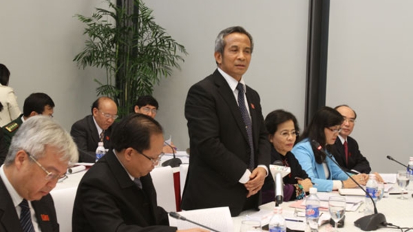 Thảo luận văn kiện Đại hội XI: Khẳng định vai trò của doanh nhân