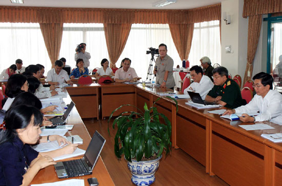 Đại biểu Quốc hội còn băn khoăn về một số nội dung của dự thảo văn kiện.