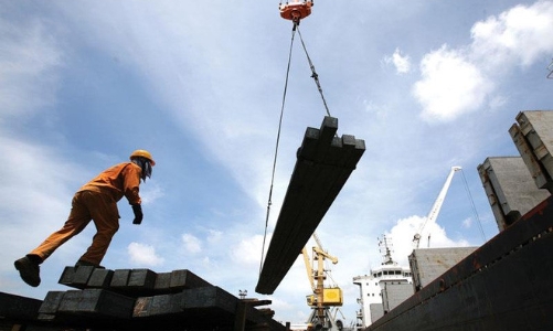 Việt Nam đã chi hơn 10 tỷ USD nhập khẩu sắt thép